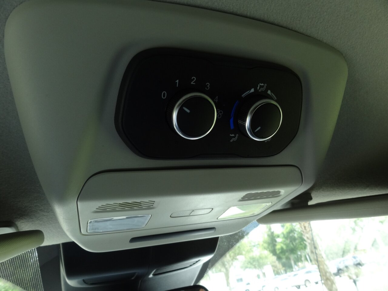 2021 Ford Transit 350 XLT 12 Passenger - Photo 59 - Deland, FL 32720