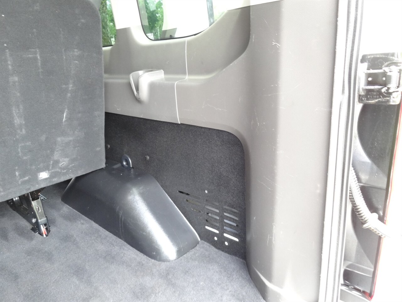 2021 Ford Transit 350 XLT 12 Passenger - Photo 38 - Deland, FL 32720