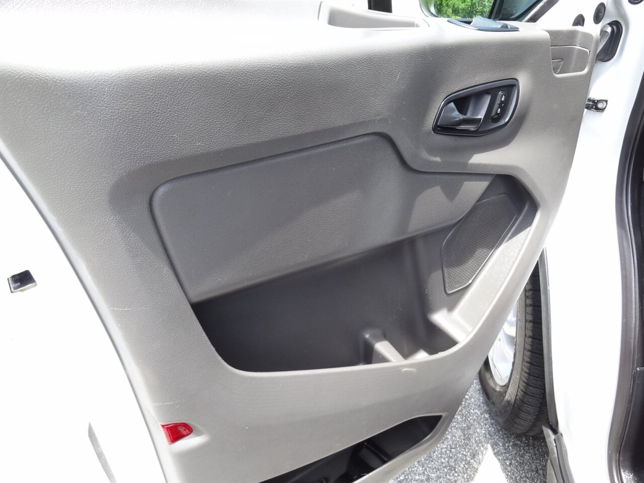 2021 Ford Transit 350 XLT 12 Passenger - Photo 29 - Deland, FL 32720