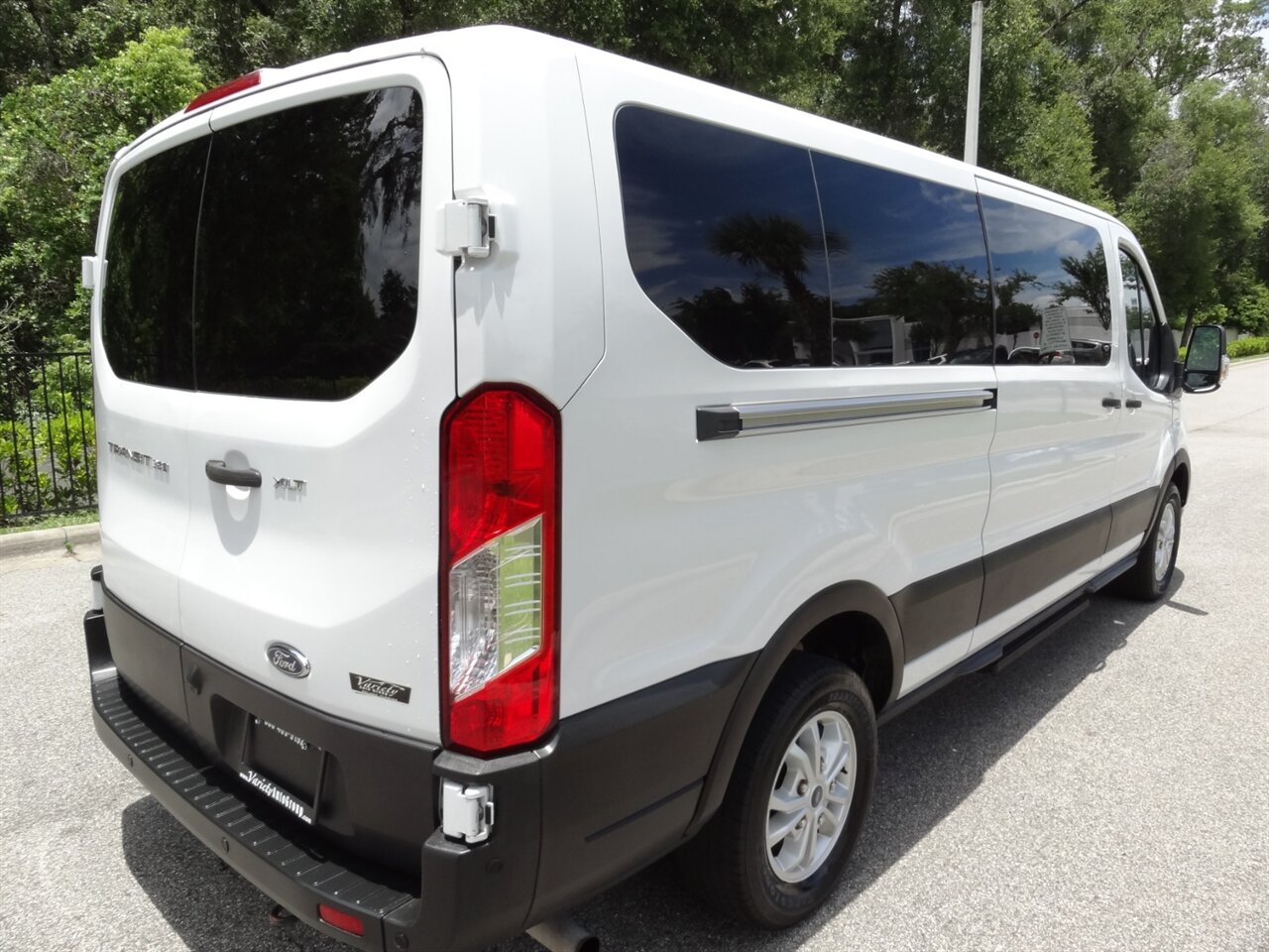 2021 Ford Transit 350 XLT 12 Passenger - Photo 3 - Deland, FL 32720