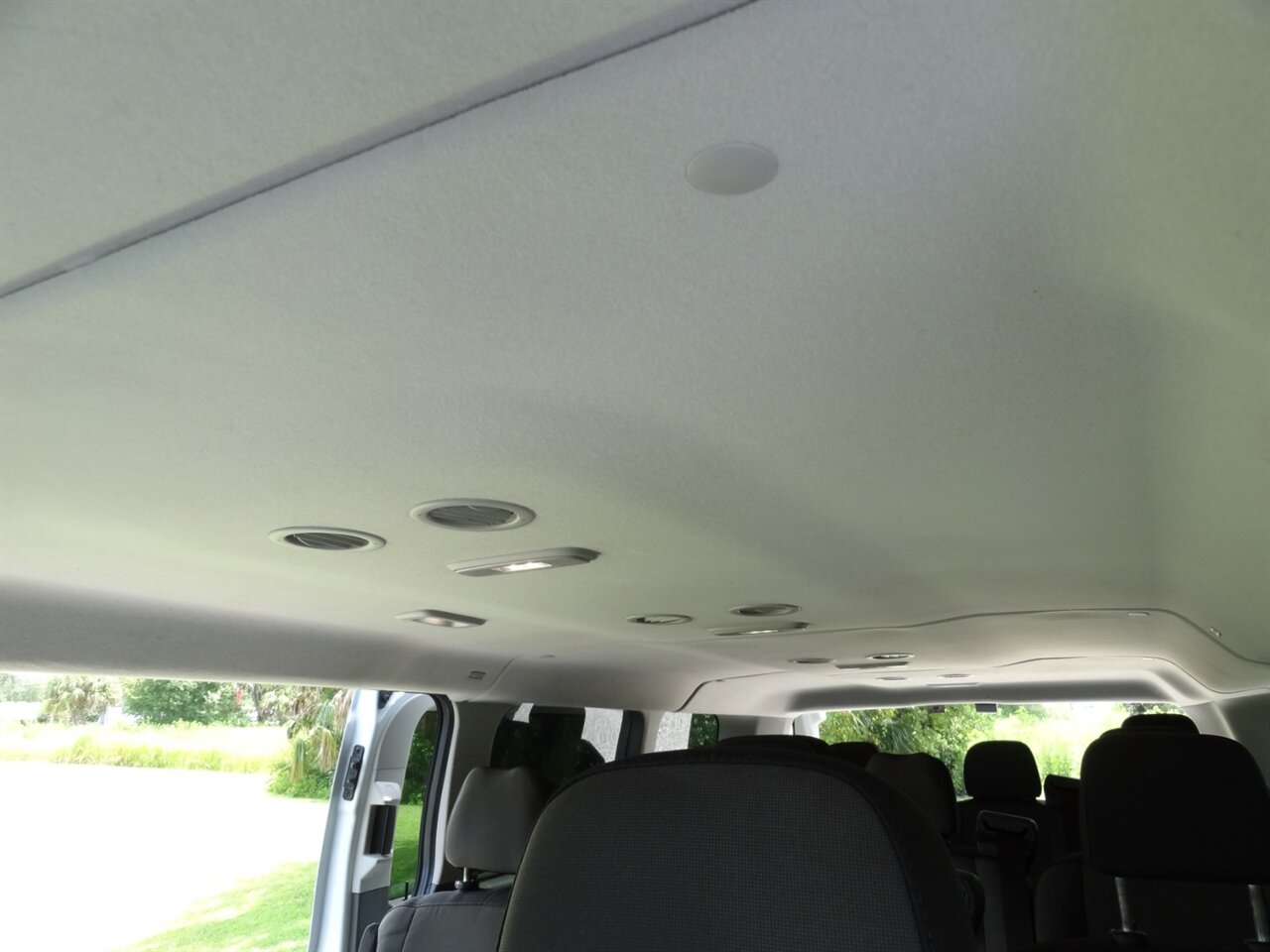 2021 Ford Transit 350 XLT 12 Passenger - Photo 33 - Deland, FL 32720