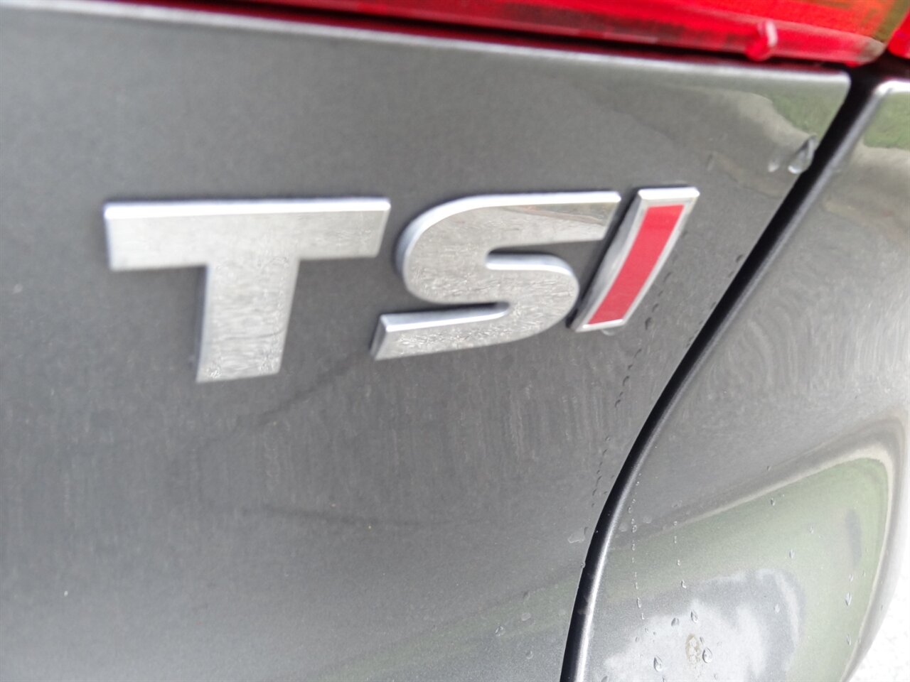 2016 Volkswagen Tiguan 2.0T S Premium - Photo 22 - Deland, FL 32720