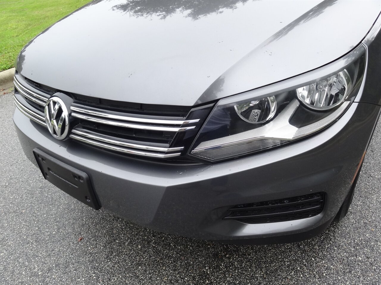 2016 Volkswagen Tiguan 2.0T S Premium - Photo 6 - Deland, FL 32720
