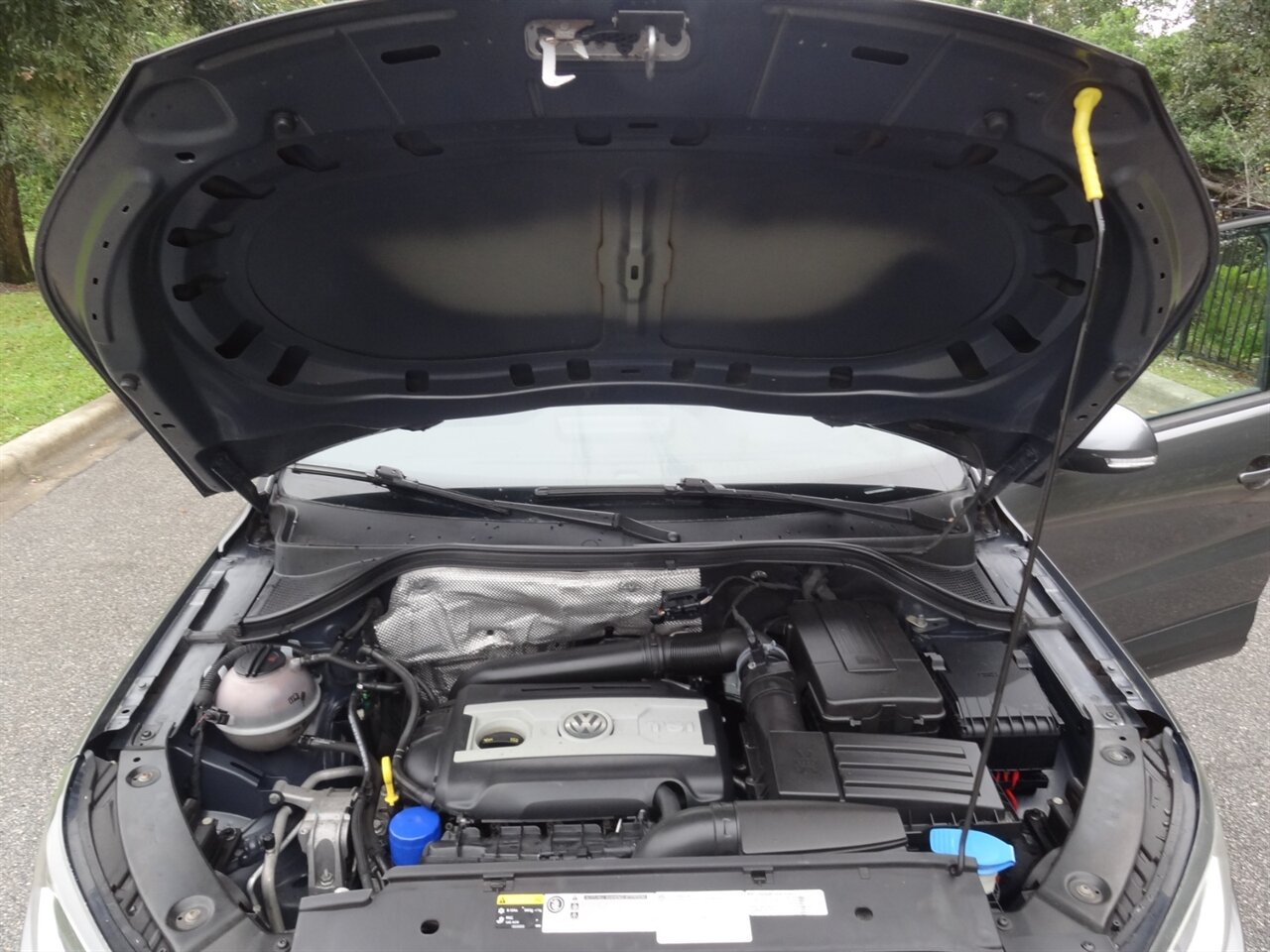 2016 Volkswagen Tiguan 2.0T S Premium - Photo 24 - Deland, FL 32720