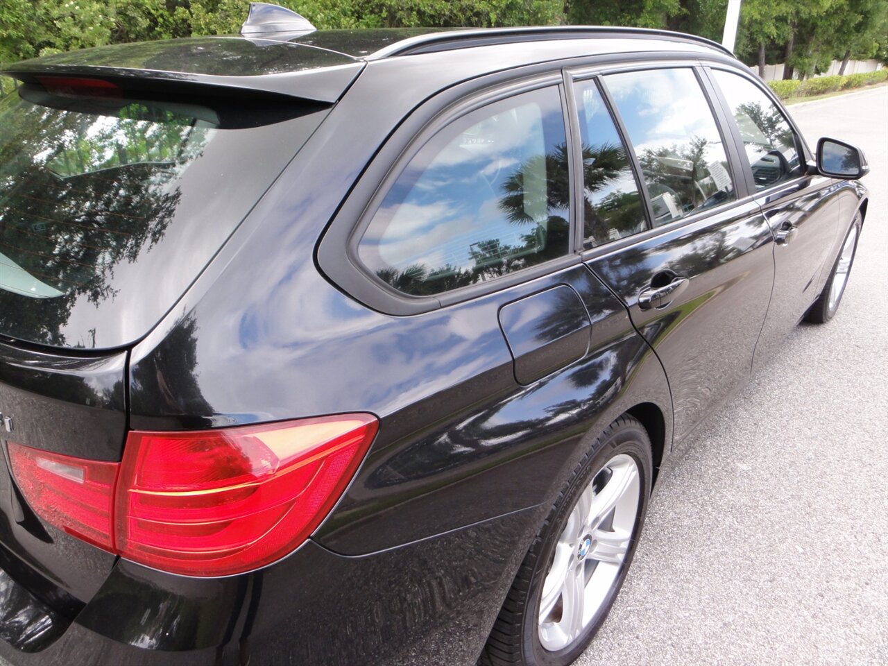 2014 BMW 328i xDrive  Premium sports wagon - Photo 13 - Deland, FL 32720