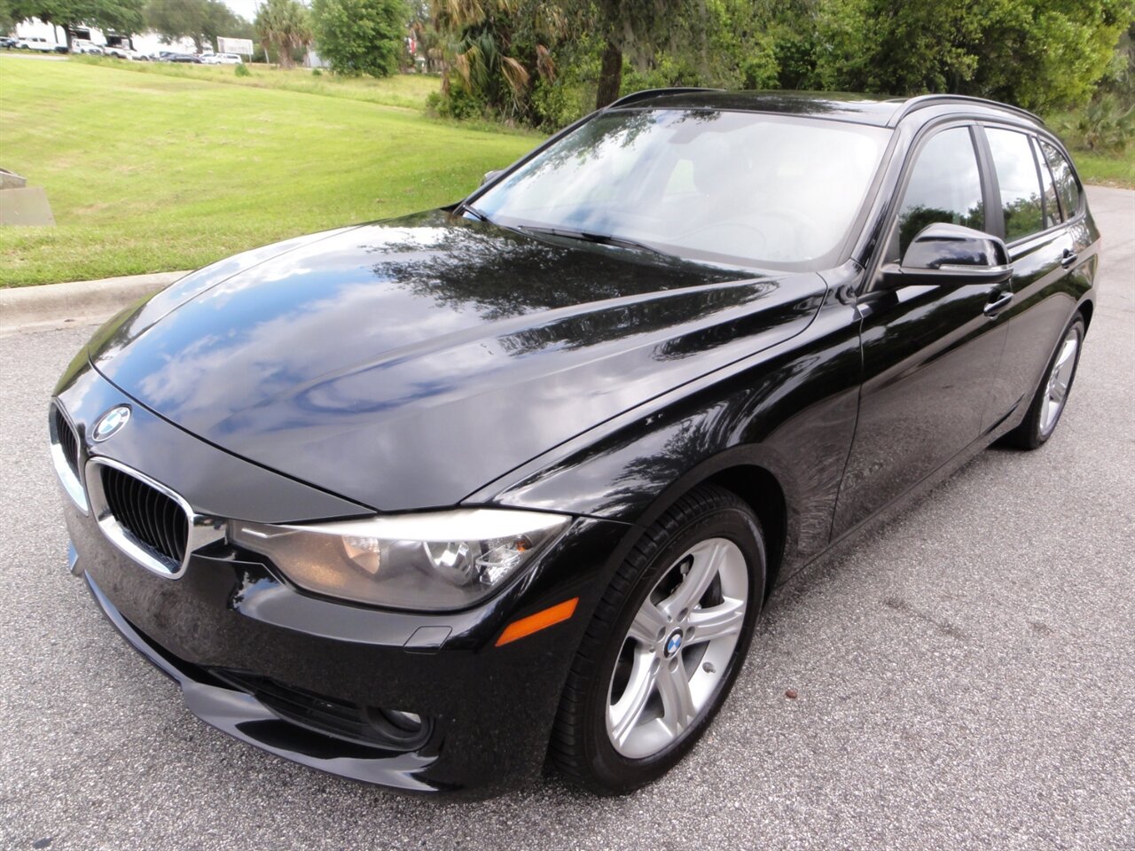 2014 BMW 328i xDrive  Premium sports wagon - Photo 2 - Deland, FL 32720
