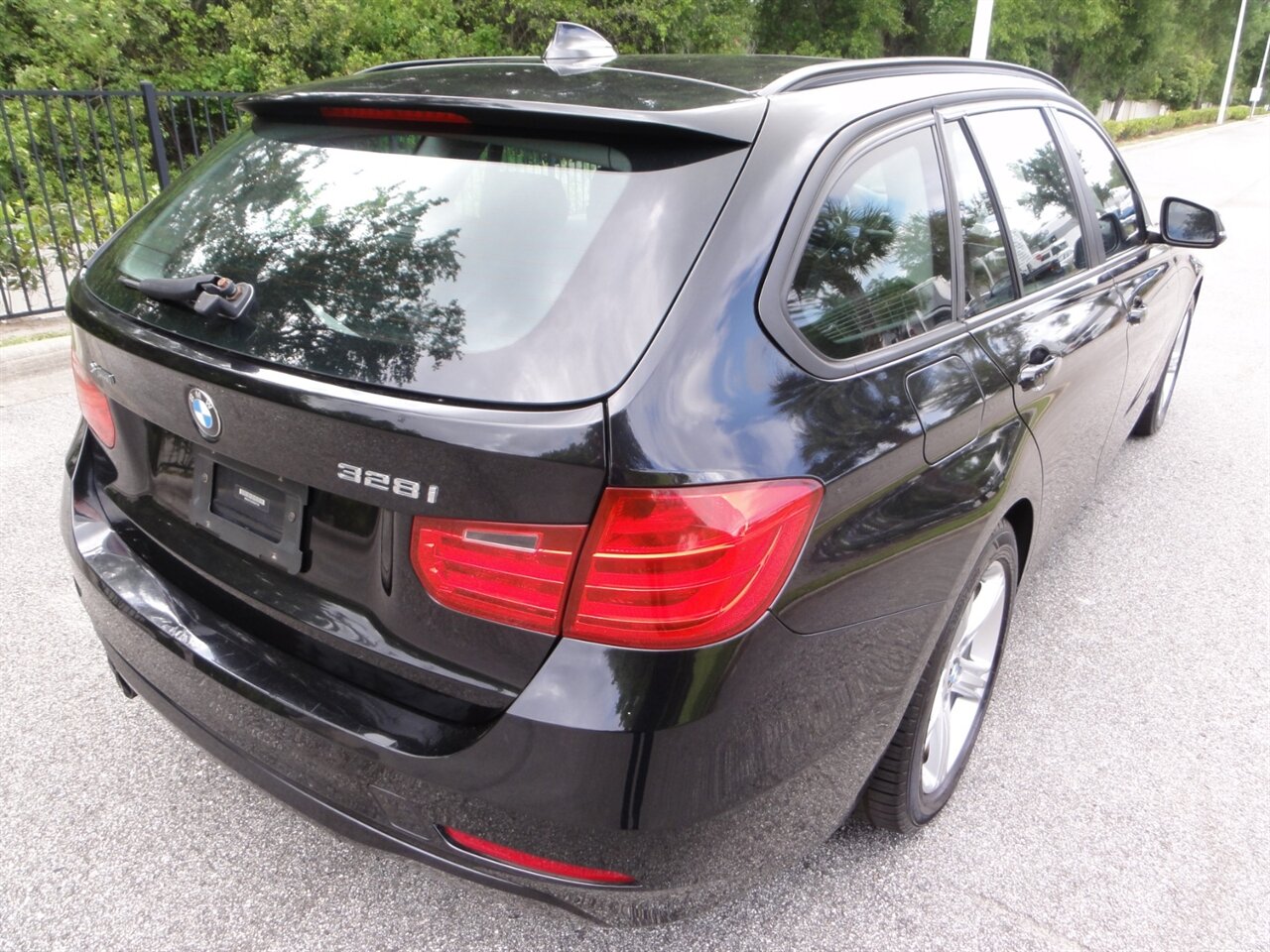 2014 BMW 328i xDrive  Premium sports wagon - Photo 3 - Deland, FL 32720