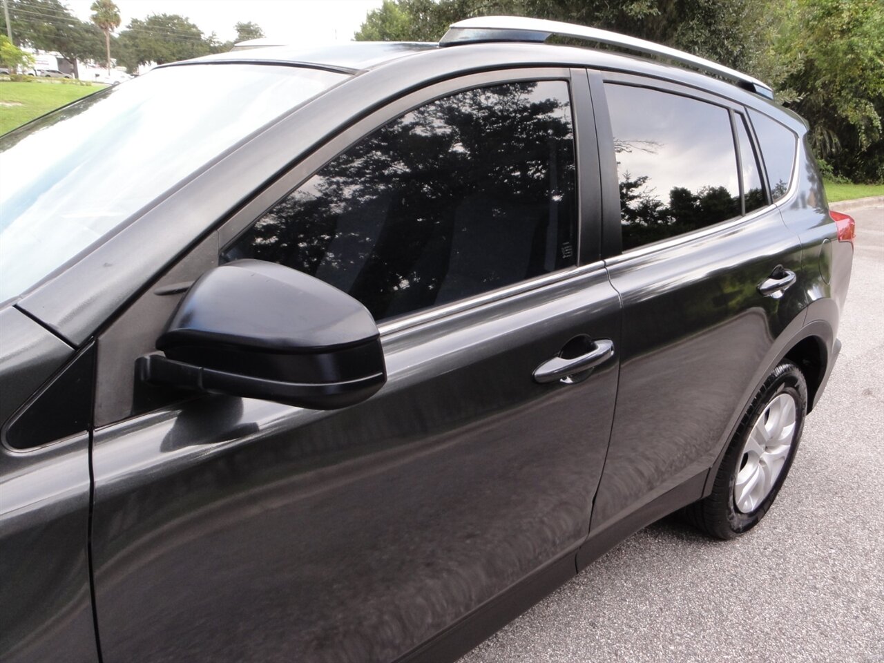 2013 Toyota RAV4 LE 4X4 - Photo 11 - Deland, FL 32720