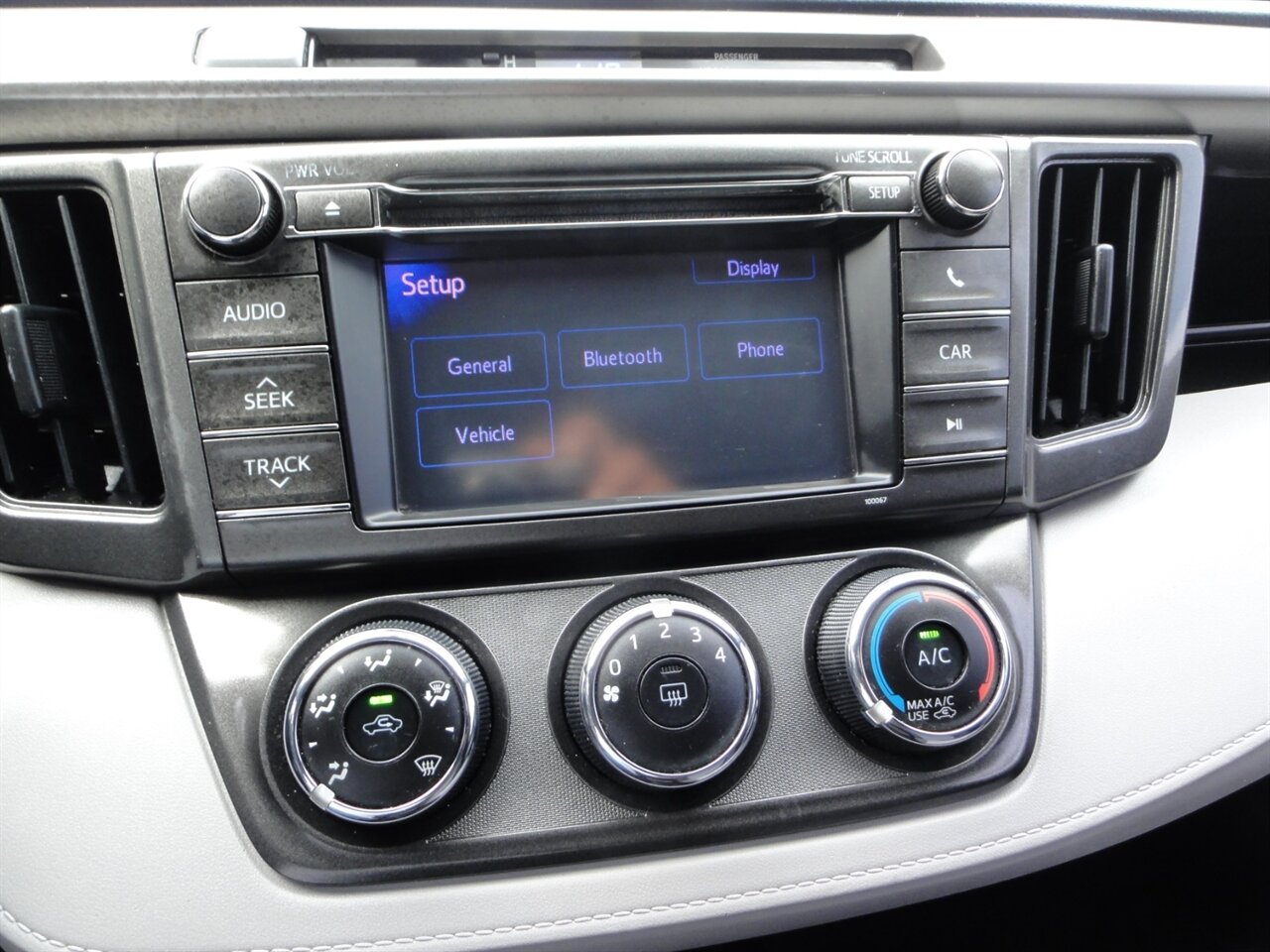 2013 Toyota RAV4 LE 4X4 - Photo 53 - Deland, FL 32720