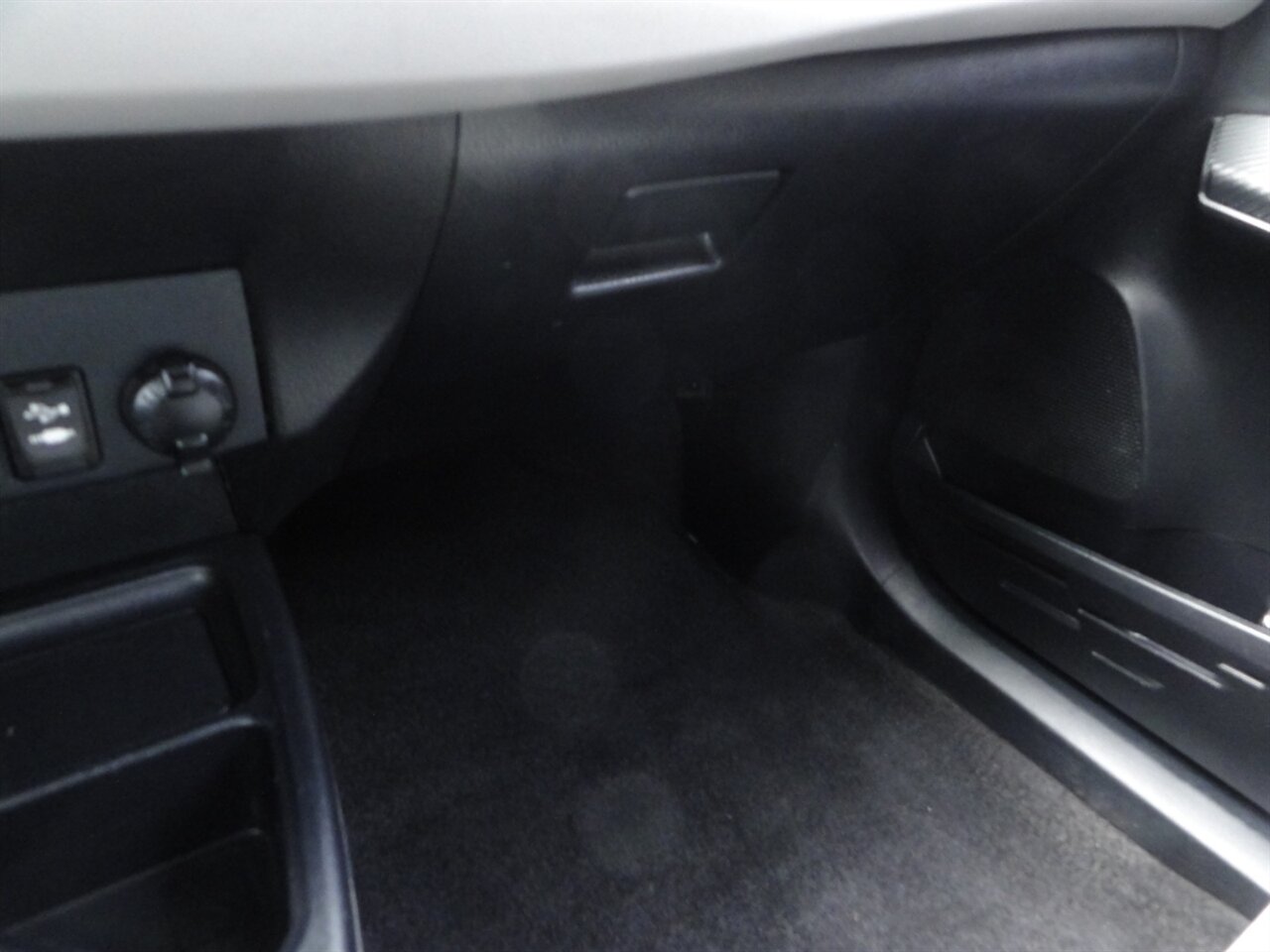 2013 Toyota RAV4 LE 4X4 - Photo 61 - Deland, FL 32720
