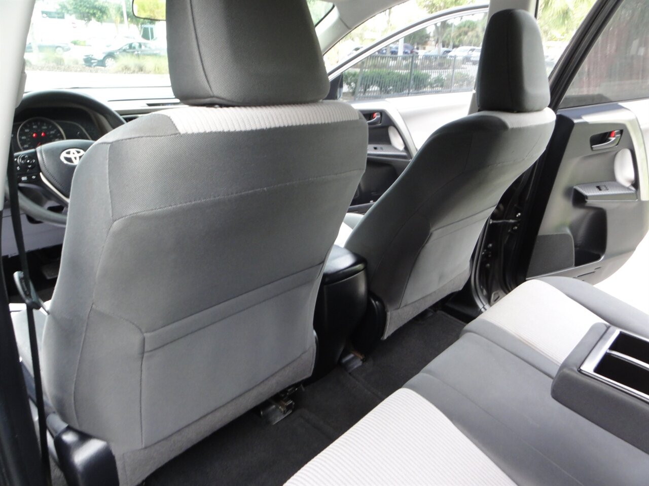2013 Toyota RAV4 LE 4X4 - Photo 37 - Deland, FL 32720