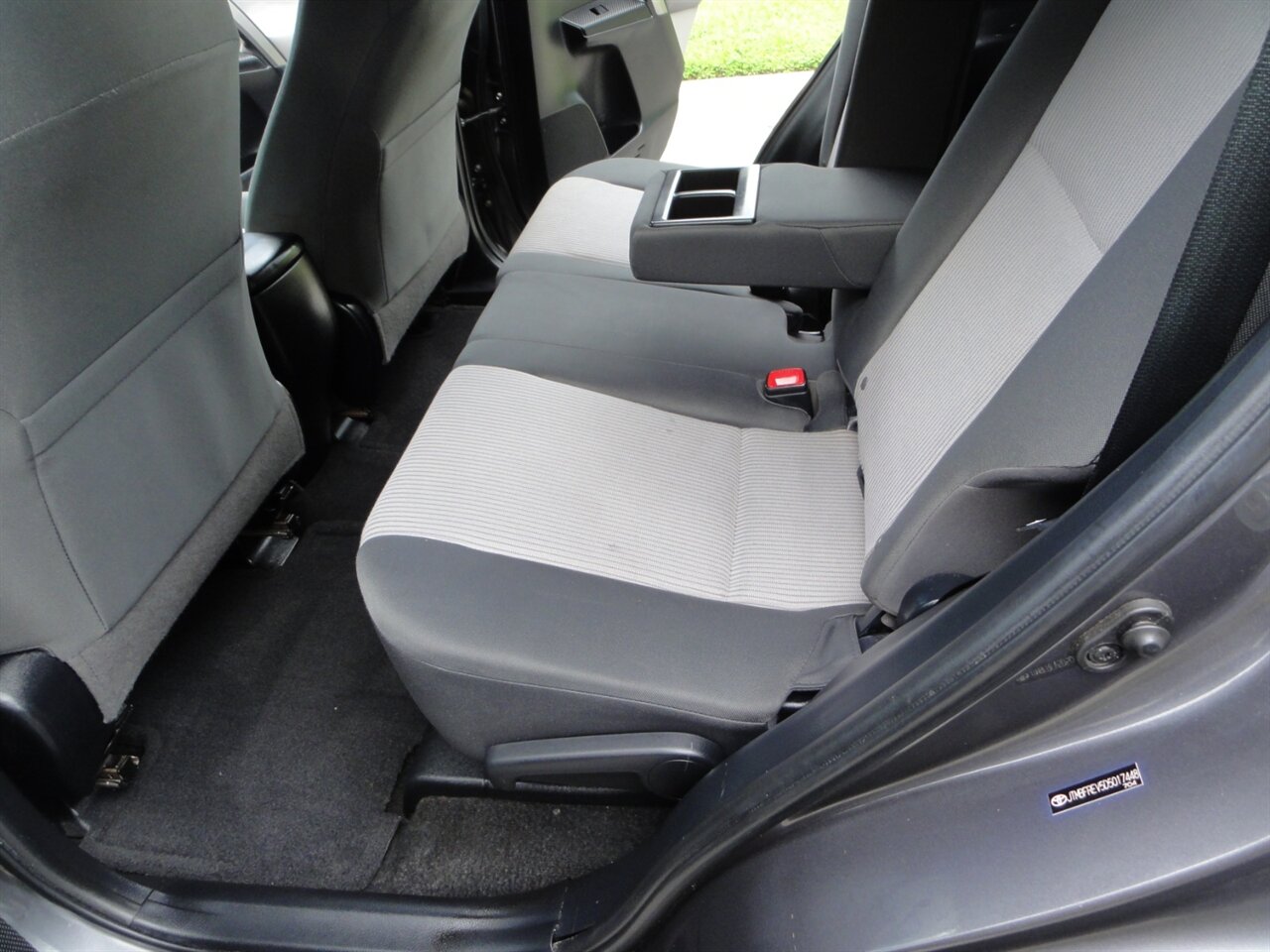 2013 Toyota RAV4 LE 4X4 - Photo 36 - Deland, FL 32720