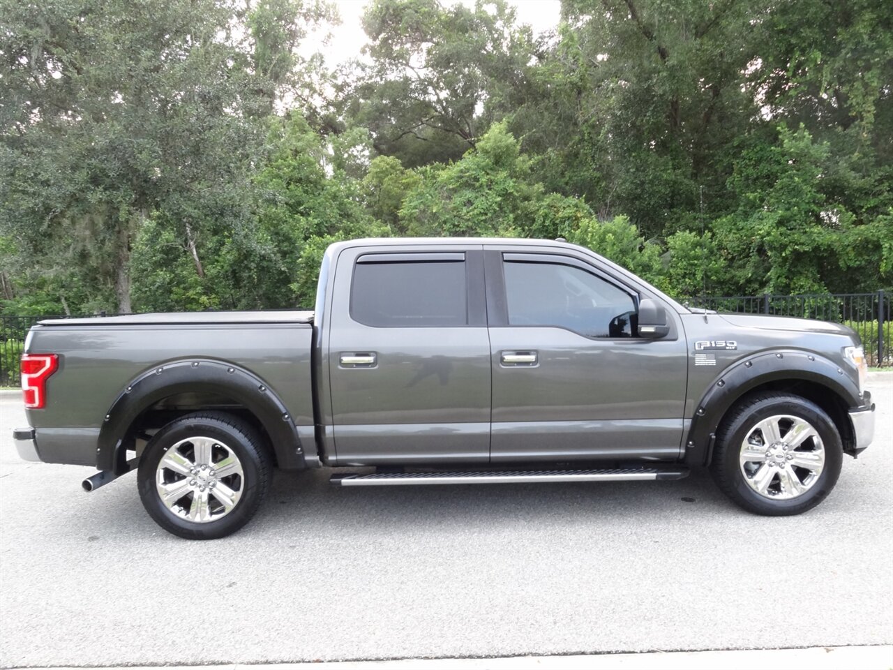 2018 Ford F-150 XLT Premium package - Photo 18 - Deland, FL 32720