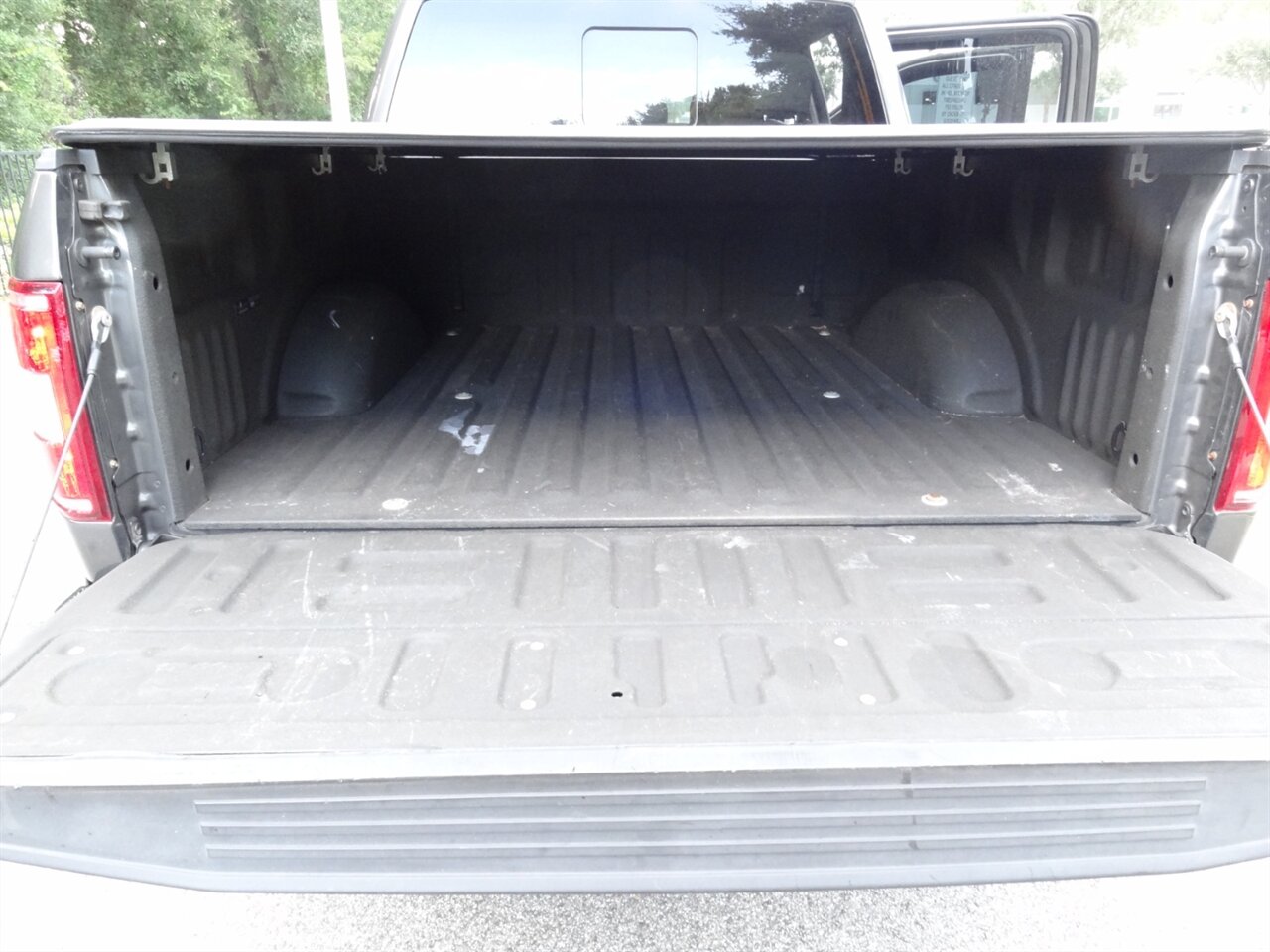 2018 Ford F-150 XLT Premium package - Photo 31 - Deland, FL 32720