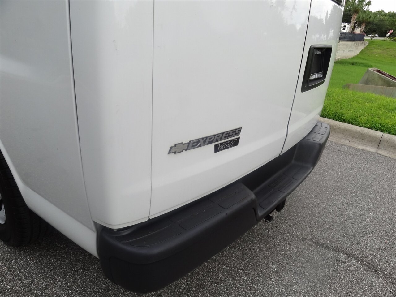2013 Chevrolet Express 1500  Cargo - Photo 21 - Deland, FL 32720
