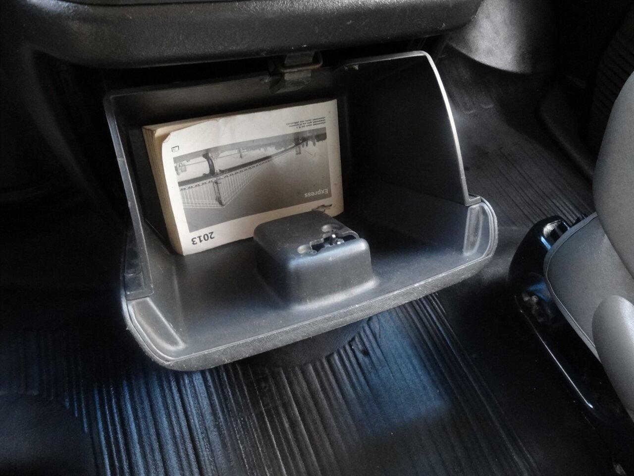 2013 Chevrolet Express 1500  Cargo - Photo 53 - Deland, FL 32720