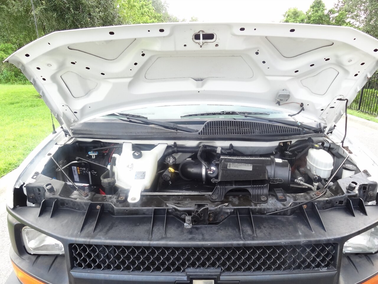 2013 Chevrolet Express 1500  Cargo - Photo 25 - Deland, FL 32720
