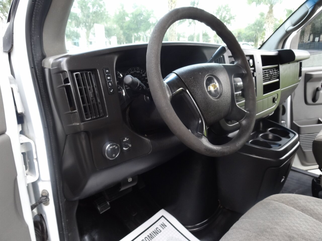 2013 Chevrolet Express 1500  Cargo - Photo 30 - Deland, FL 32720