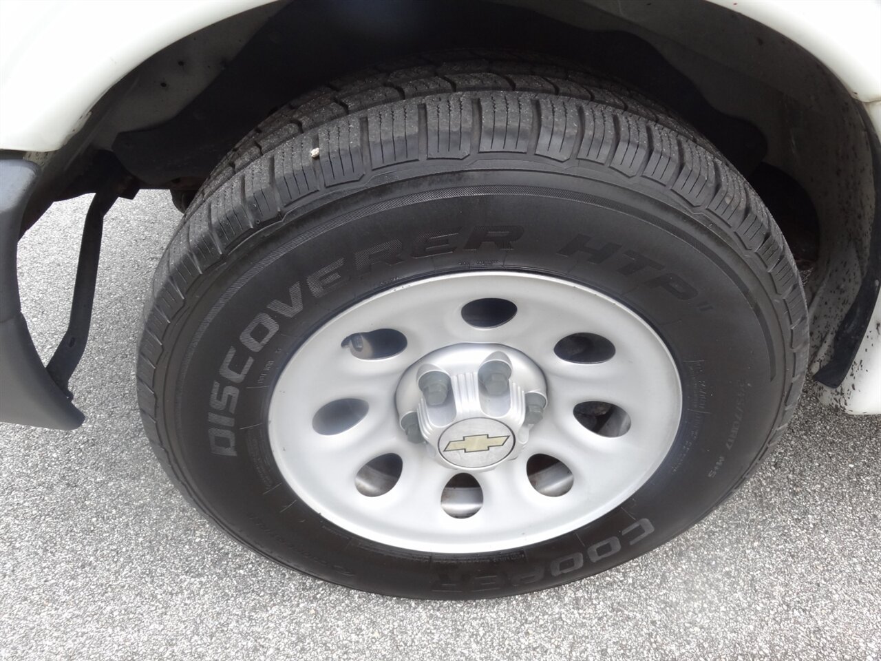 2013 Chevrolet Express 1500  Cargo - Photo 24 - Deland, FL 32720