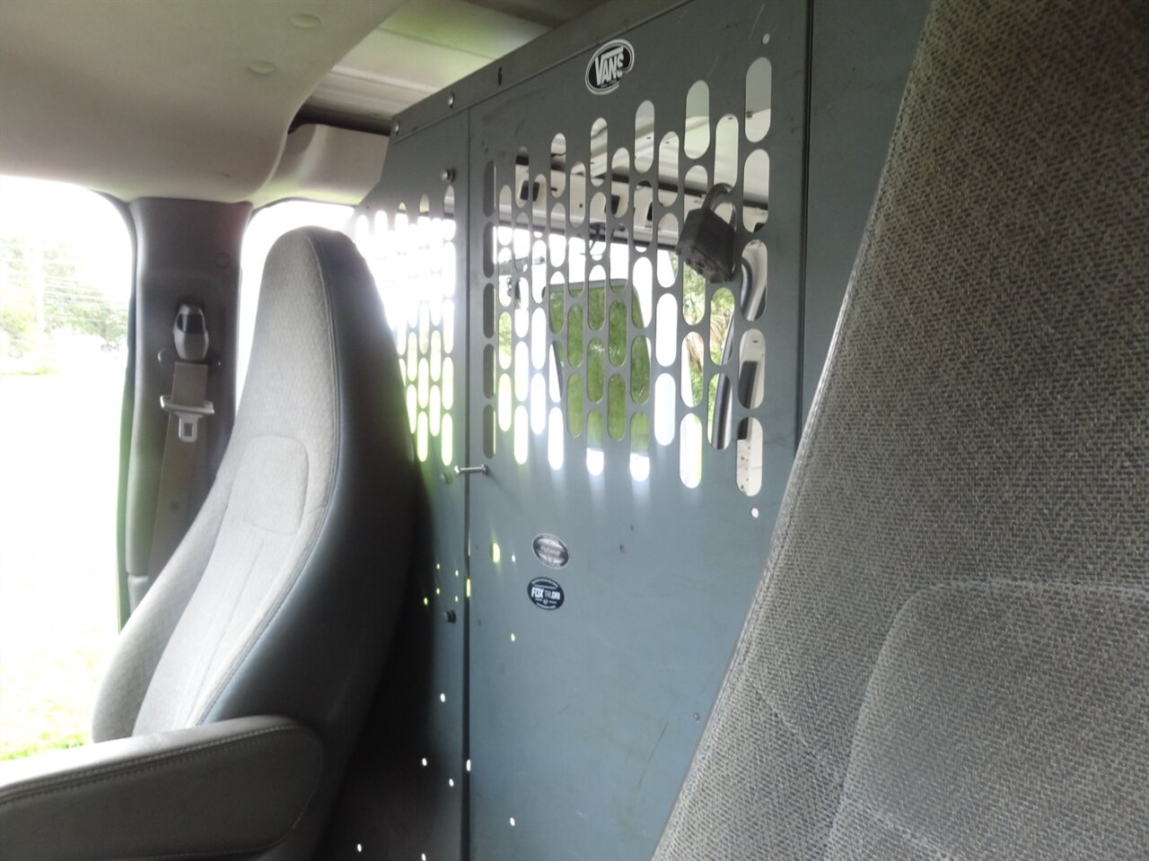 2013 Chevrolet Express 1500  Cargo - Photo 33 - Deland, FL 32720