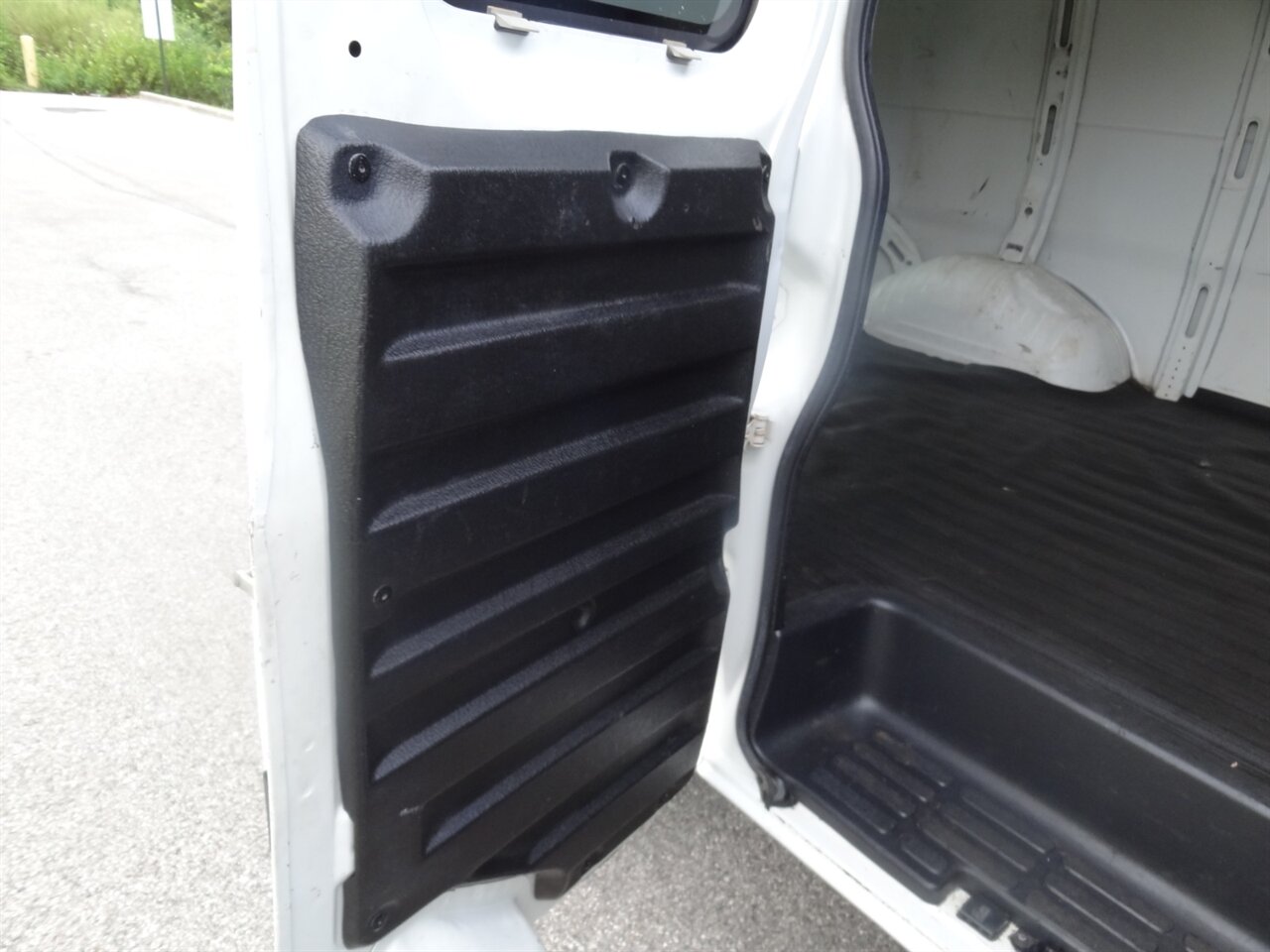 2013 Chevrolet Express 1500  Cargo - Photo 37 - Deland, FL 32720