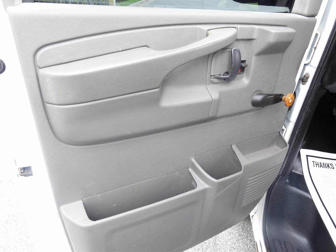 2013 Chevrolet Express 1500  Cargo - Photo 29 - Deland, FL 32720
