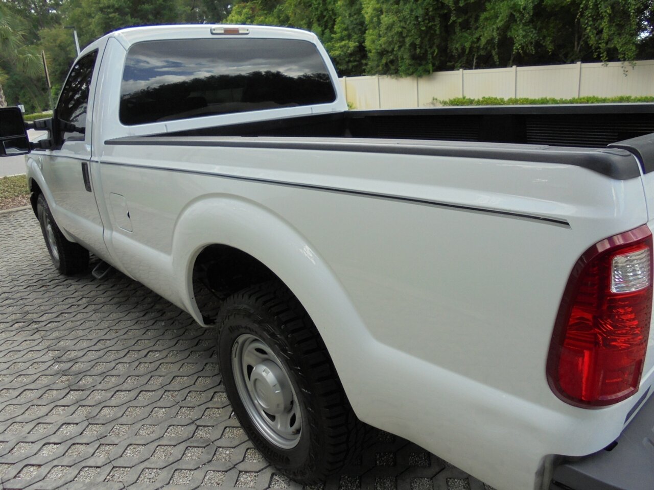 2013 Ford F-250 Super Duty XL  CNG - Photo 12 - Deland, FL 32720