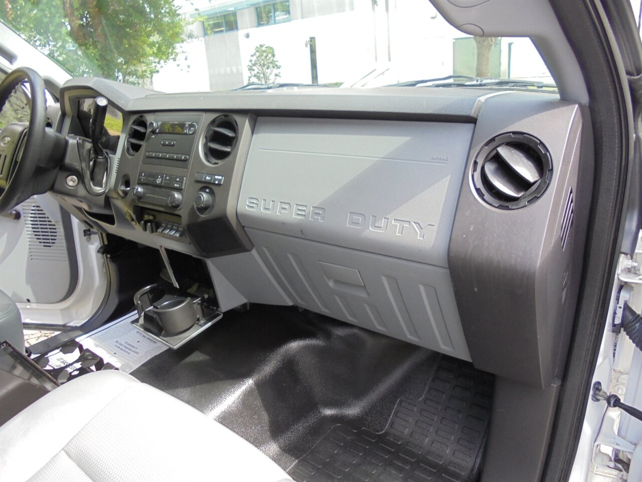 2013 Ford F-250 Super Duty XL  CNG - Photo 48 - Deland, FL 32720