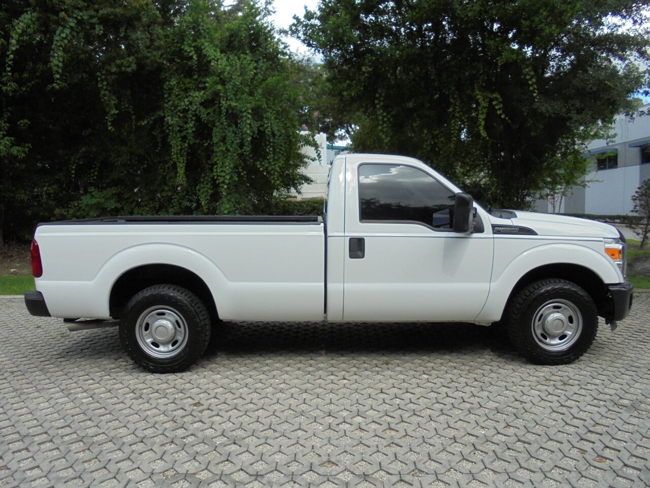 2013 Ford F-250 Super Duty XL  CNG - Photo 16 - Deland, FL 32720