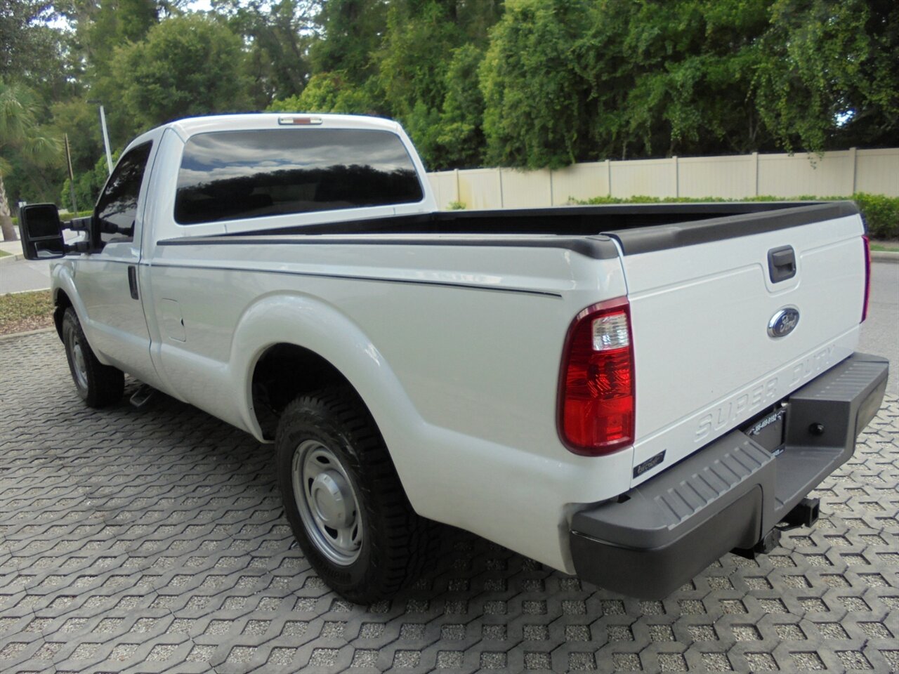 2013 Ford F-250 Super Duty XL  CNG - Photo 4 - Deland, FL 32720