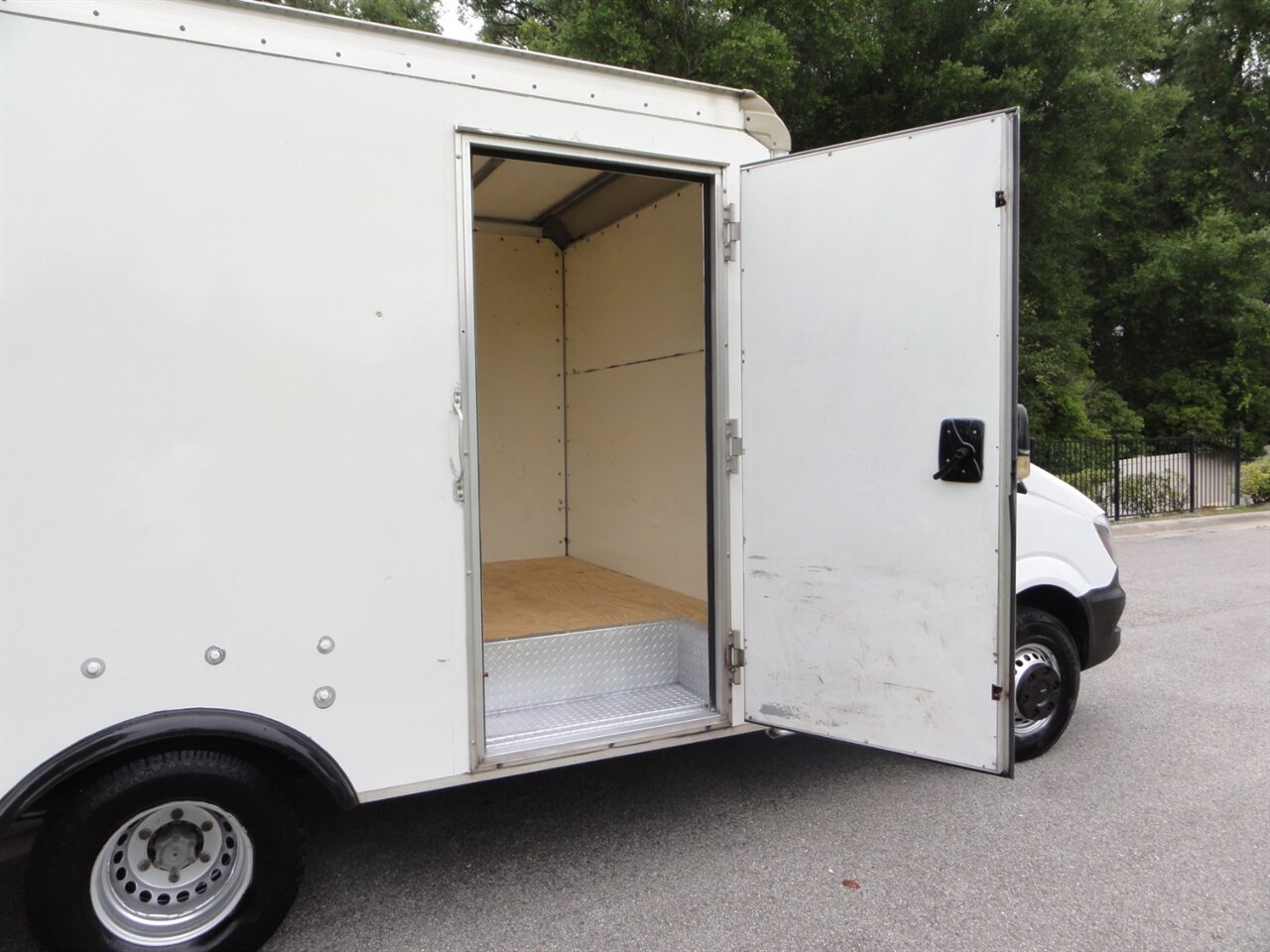 2017 Mercedes-Benz Sprinter 3500XD  BOX truck - Photo 29 - Deland, FL 32720
