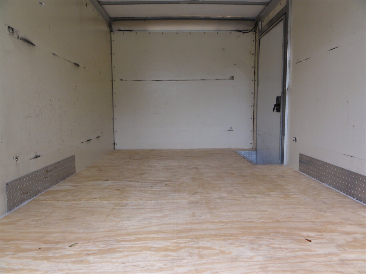 2017 Mercedes-Benz Sprinter 3500XD  BOX truck - Photo 26 - Deland, FL 32720