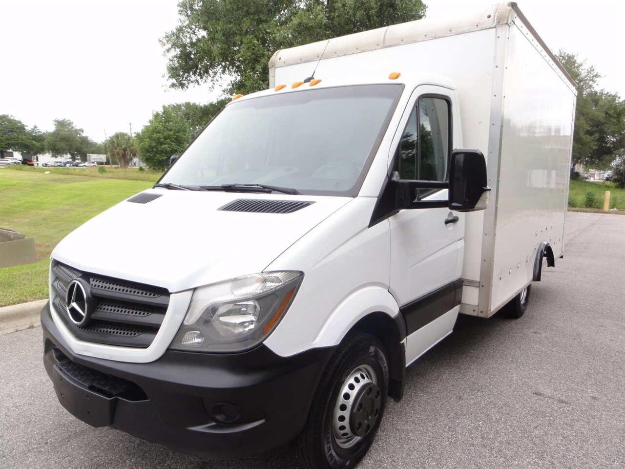 2017 Mercedes-Benz Sprinter 3500XD  BOX truck - Photo 2 - Deland, FL 32720