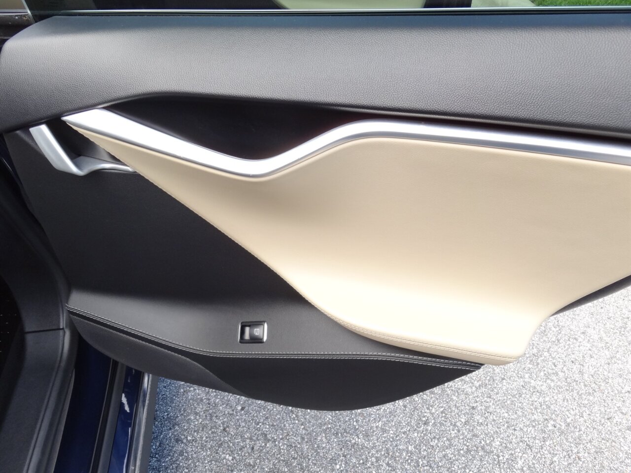 2015 Tesla Model S 60  Premium - Photo 35 - Deland, FL 32720