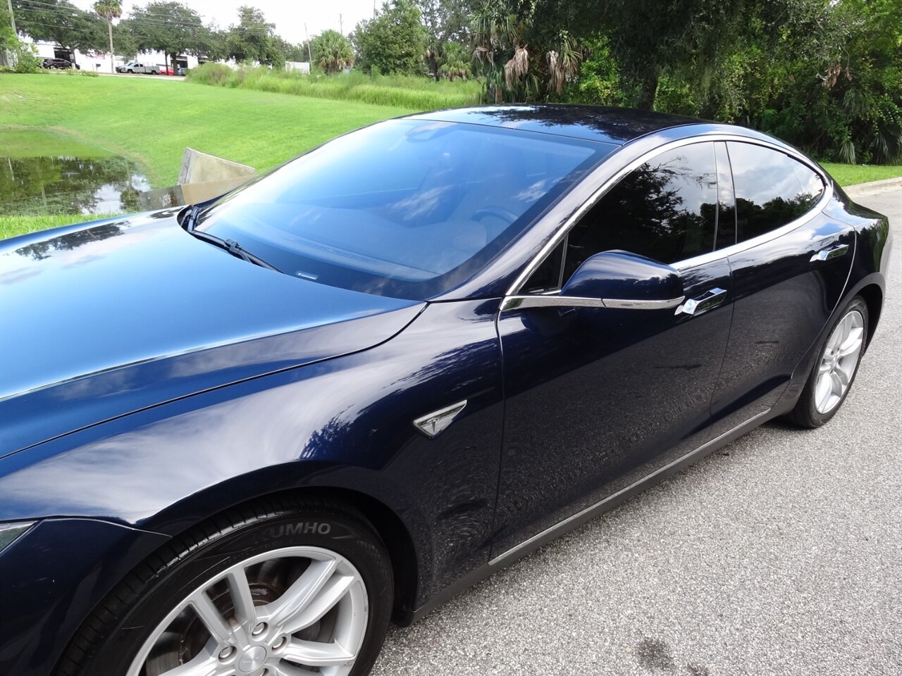 2015 Tesla Model S 60  Premium - Photo 9 - Deland, FL 32720