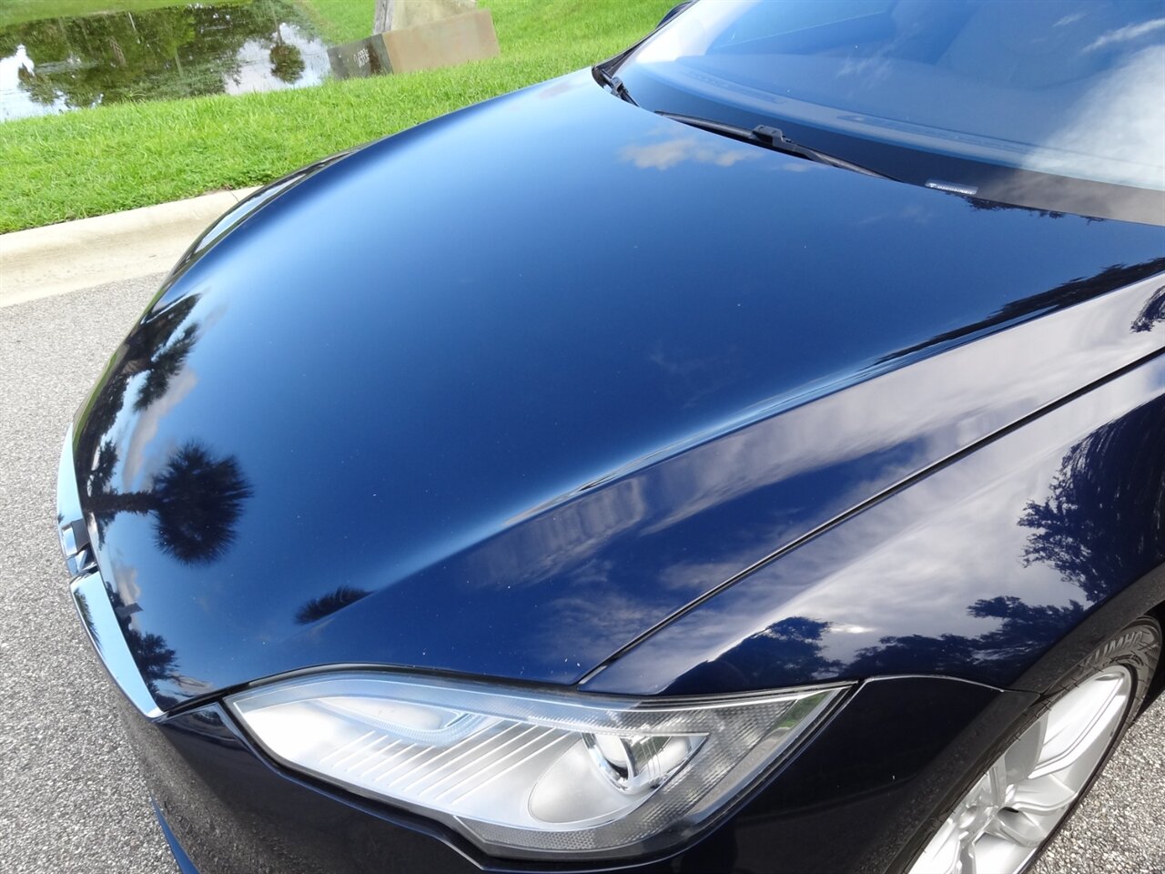 2015 Tesla Model S 60  Premium - Photo 17 - Deland, FL 32720