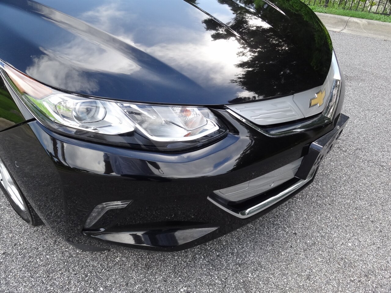 2017 Chevrolet Volt Premier   - Photo 6 - Deland, FL 32720