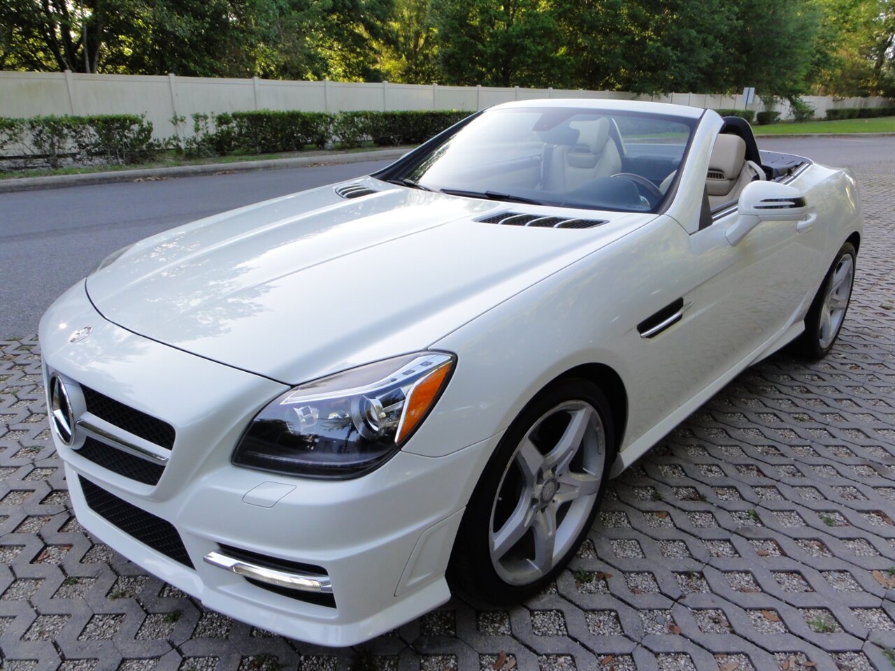 2012 Mercedes-Benz SLK SLK 250  Premium - Photo 2 - Deland, FL 32720