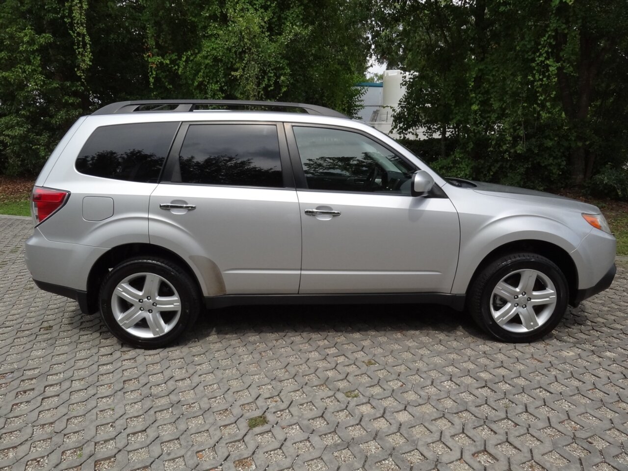 2010 Subaru Forester 2.5X Premium - Photo 15 - Deland, FL 32720