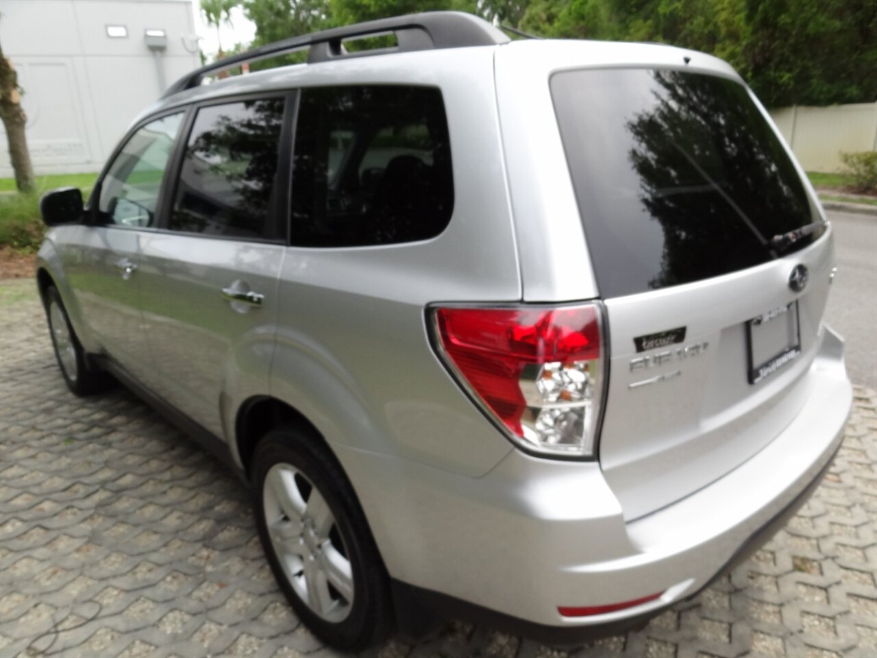 2010 Subaru Forester 2.5X Premium - Photo 4 - Deland, FL 32720