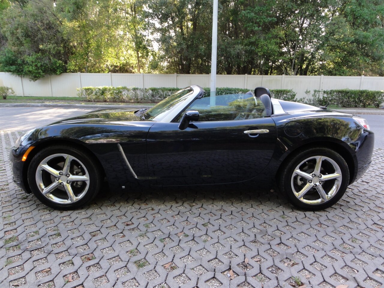 2007 Saturn SKY Red Line - Photo 31 - Deland, FL 32720