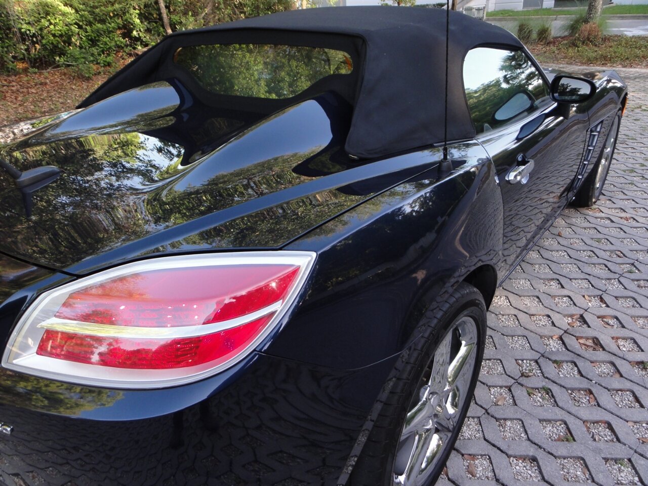 2007 Saturn SKY Red Line - Photo 18 - Deland, FL 32720