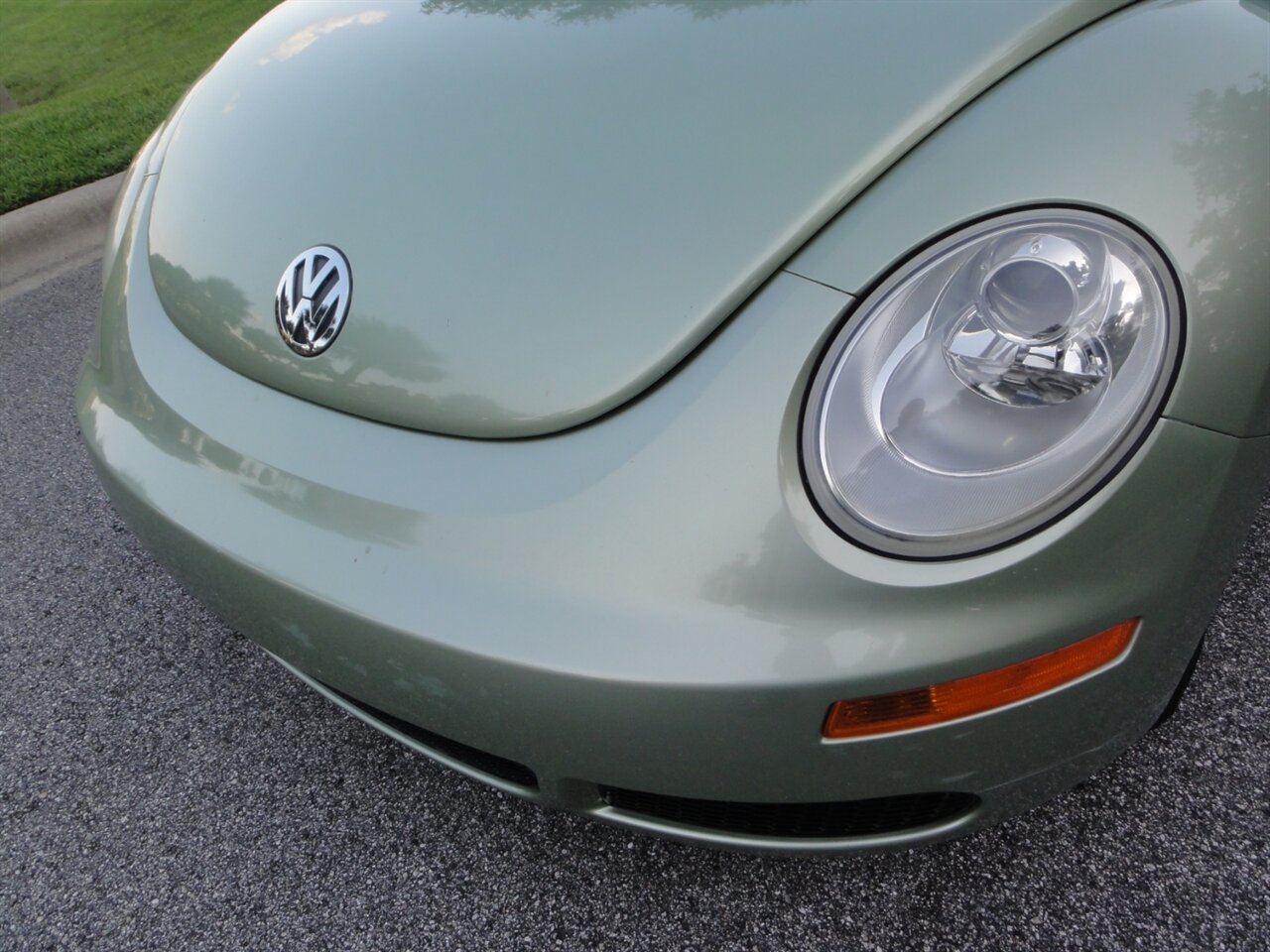 2009 Volkswagen New Beetle Convertible   - Photo 14 - Deland, FL 32720