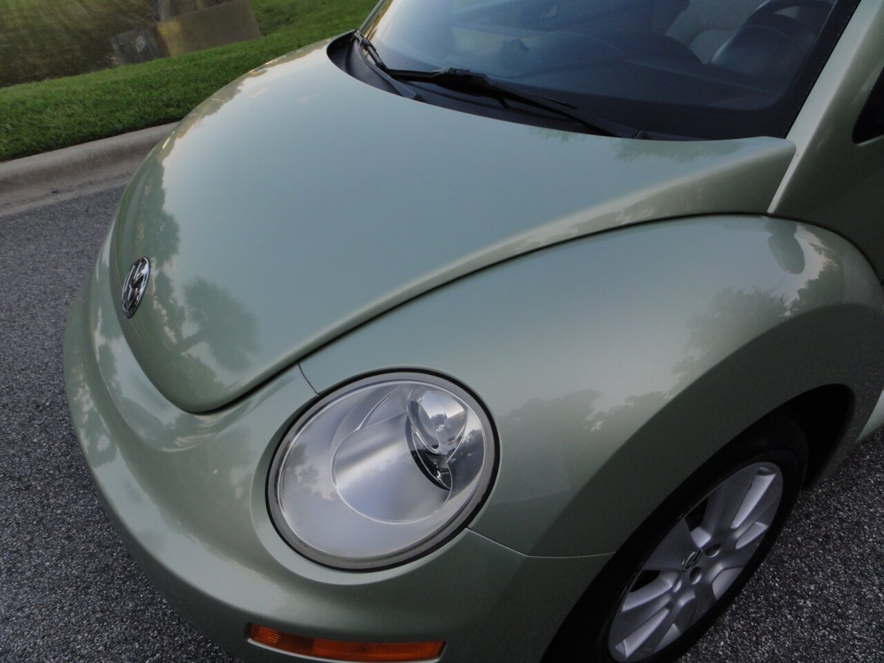 2009 Volkswagen New Beetle Convertible   - Photo 18 - Deland, FL 32720