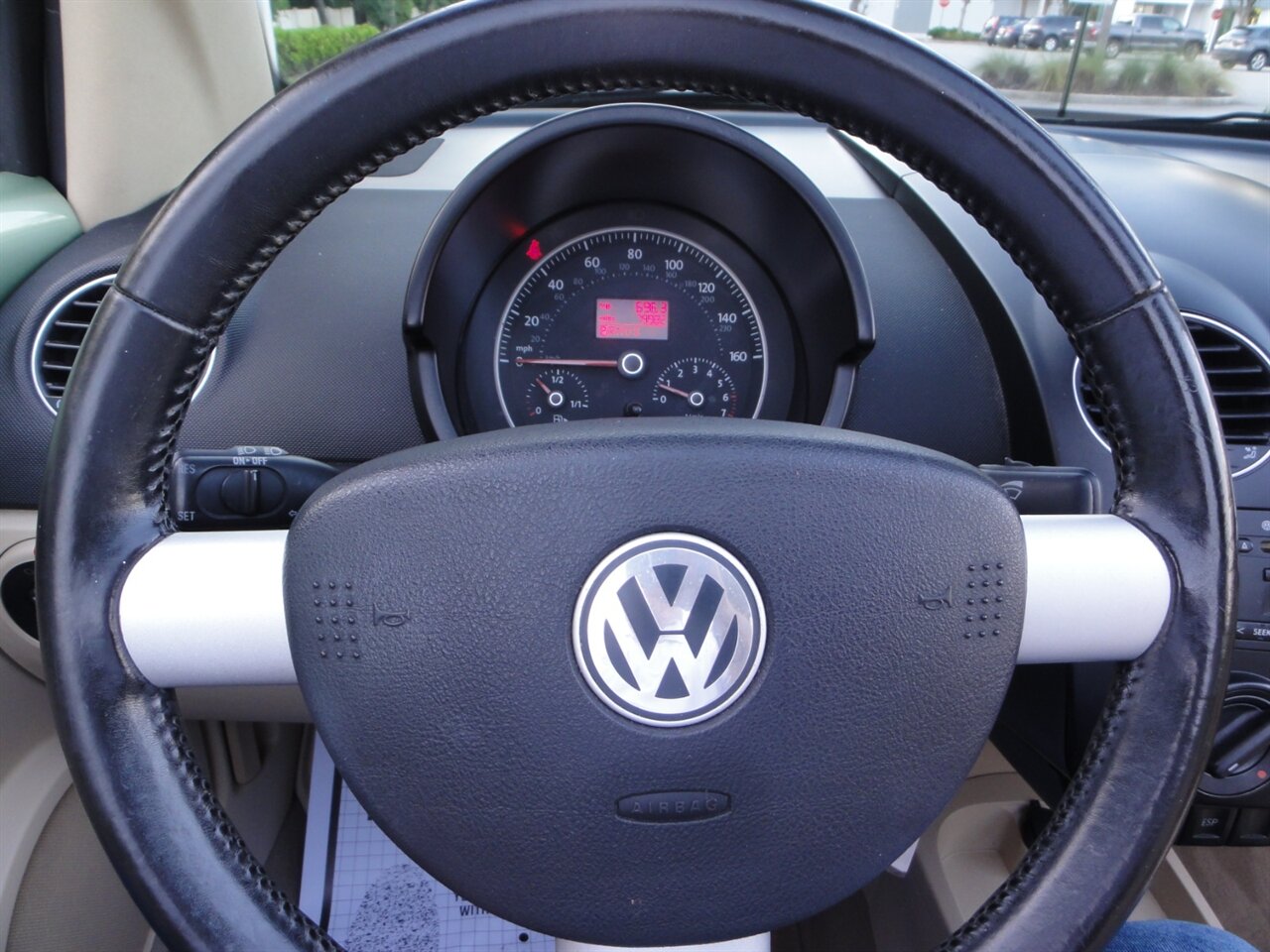 2009 Volkswagen New Beetle Convertible   - Photo 40 - Deland, FL 32720