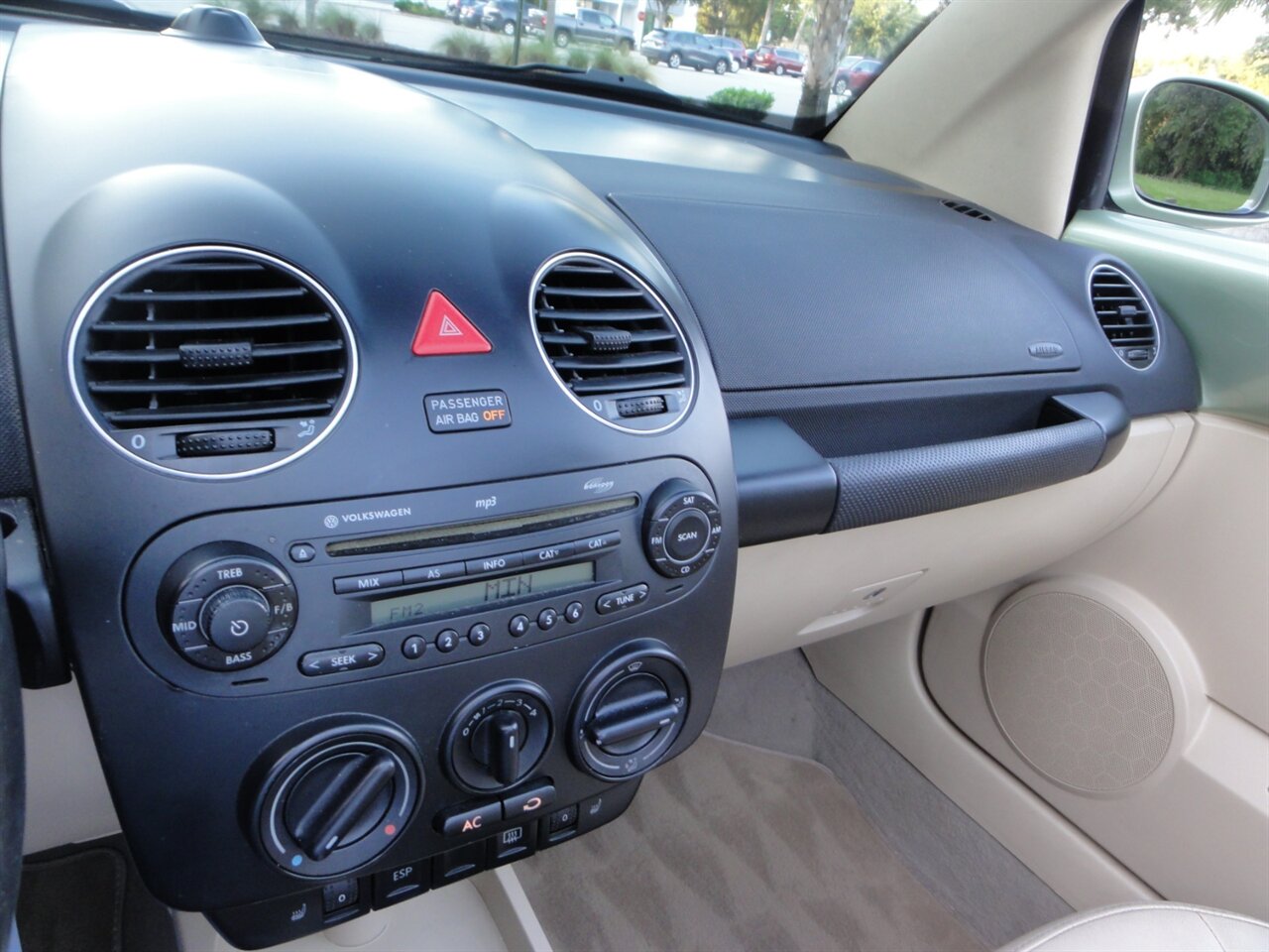 2009 Volkswagen New Beetle Convertible   - Photo 44 - Deland, FL 32720