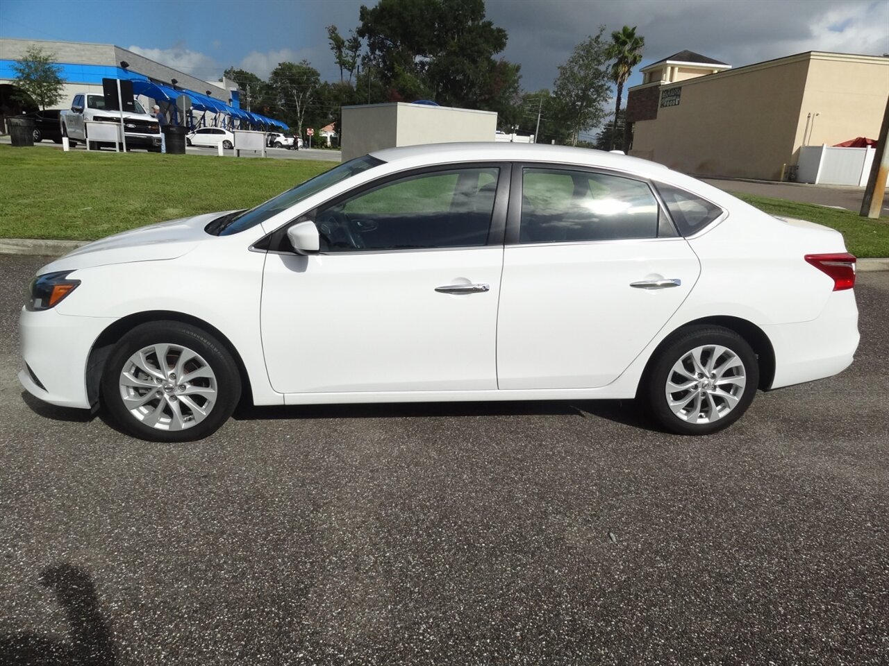 2019 Nissan Sentra SV   - Photo 16 - Deland, FL 32720
