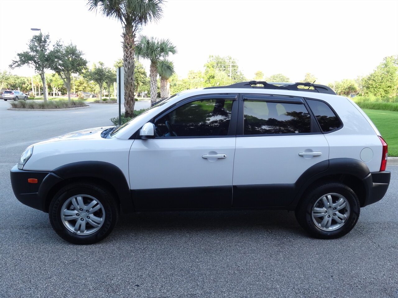 2008 Hyundai TUCSON SE - Photo 17 - Deland, FL 32720