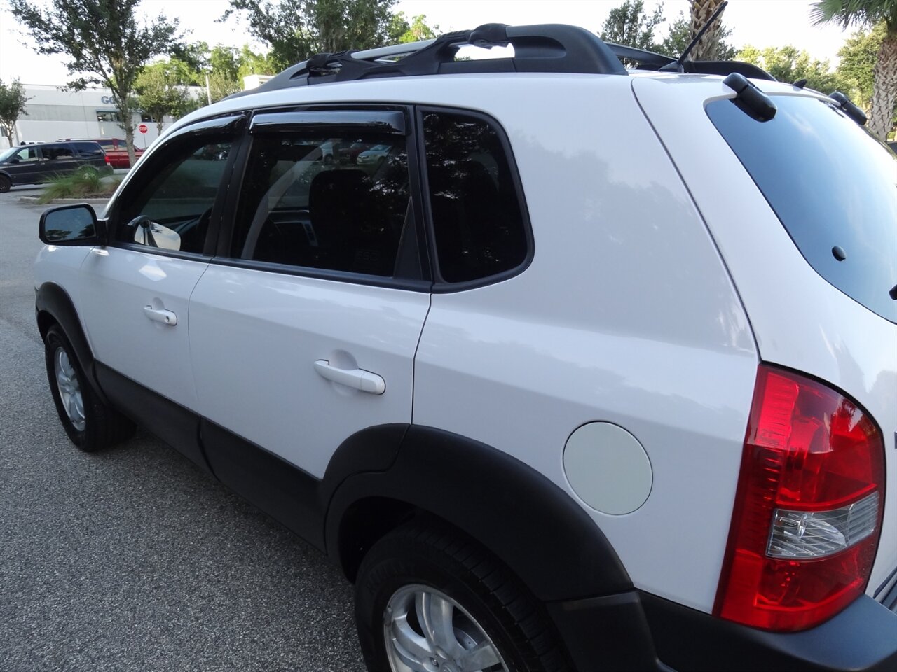2008 Hyundai TUCSON SE - Photo 12 - Deland, FL 32720
