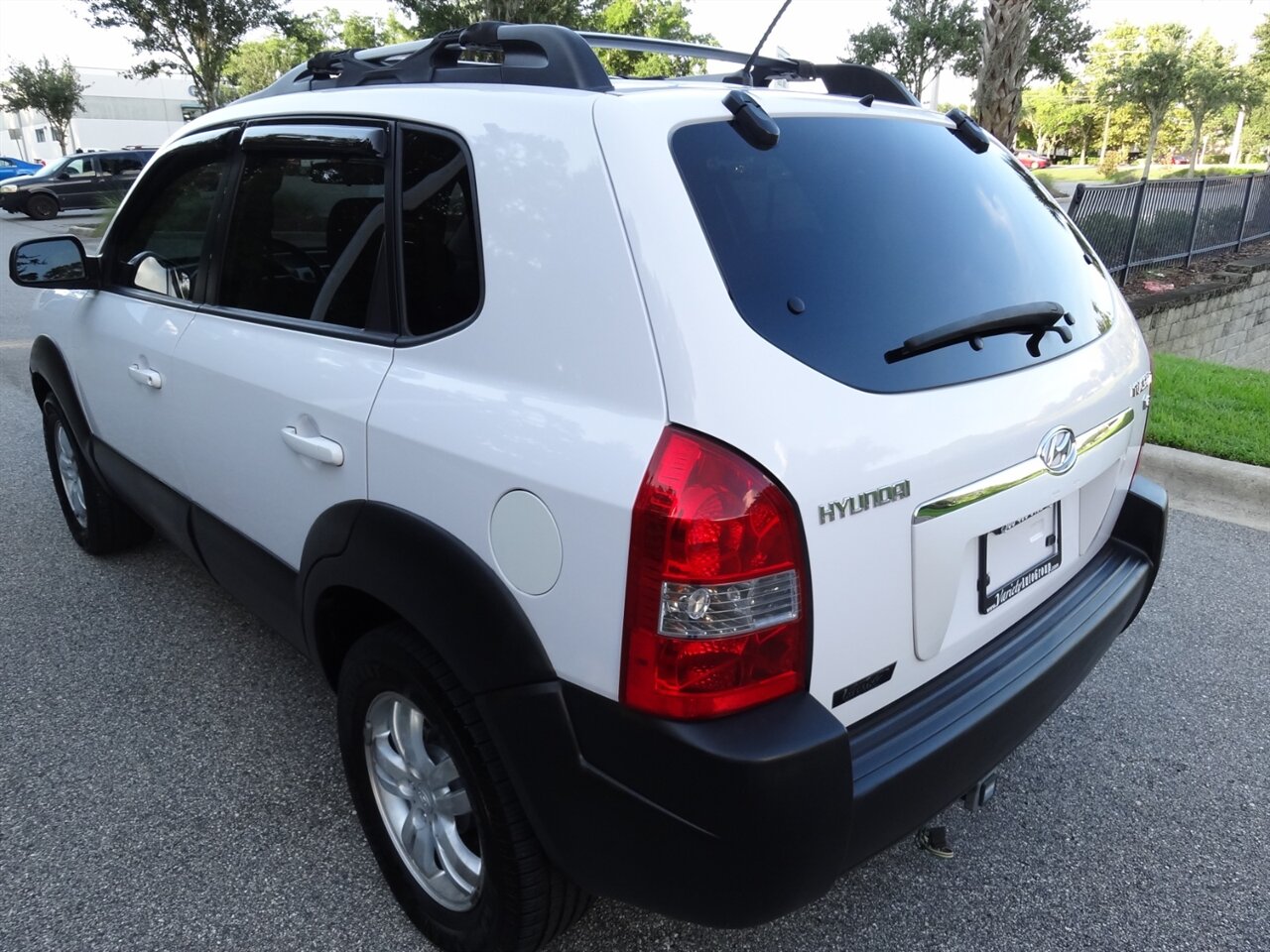 2008 Hyundai TUCSON SE - Photo 4 - Deland, FL 32720